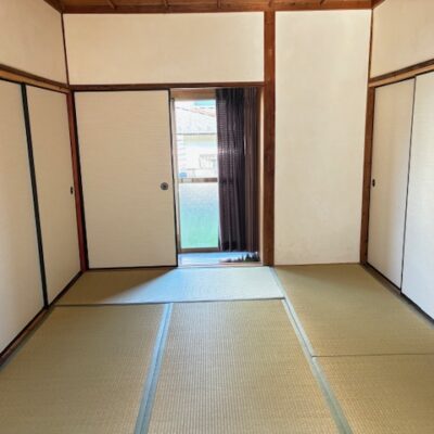 6畳と4.5畳の和室が続きになっています (内装) 6畳と4.5畳の和室が続きになっています (内装)