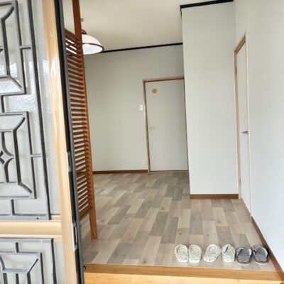 山鹿３９（サンキュー）貸家　豊前街道の街並みを臨む好物件　4DK　戸建て　駐車場2台　店舗としても最適環境 画像8